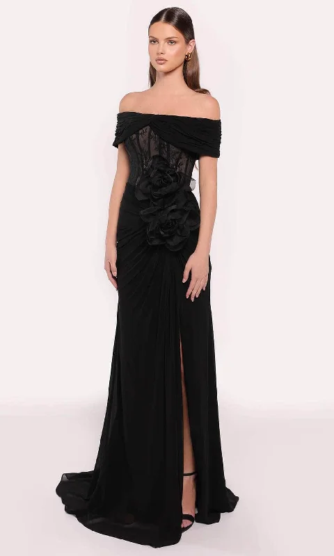 TightleggingTarik Ediz 98815 - Off Shoulder Applique Gown