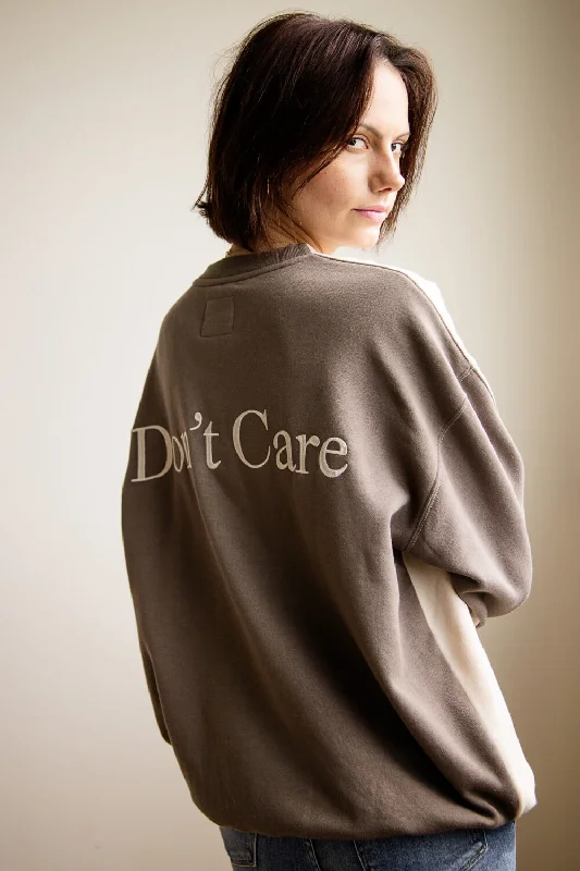 Painted Hoodies1897 Active Don’t Know Don’t Care Sweatshirt for Women in Beige Fossil | GT883-BEIGEFOSSIL